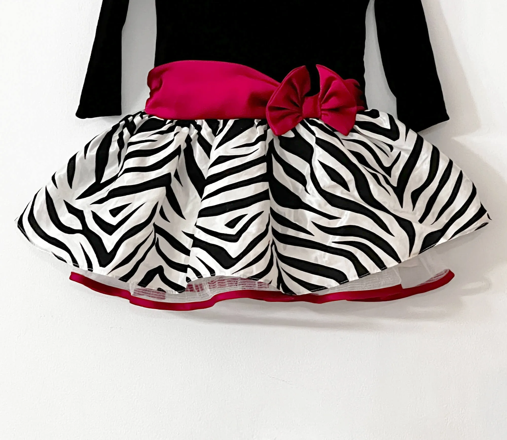 Bonnie Baby Animal Print Party Dress for Toddler Girl. 18M. Black Velvet, Red Bow