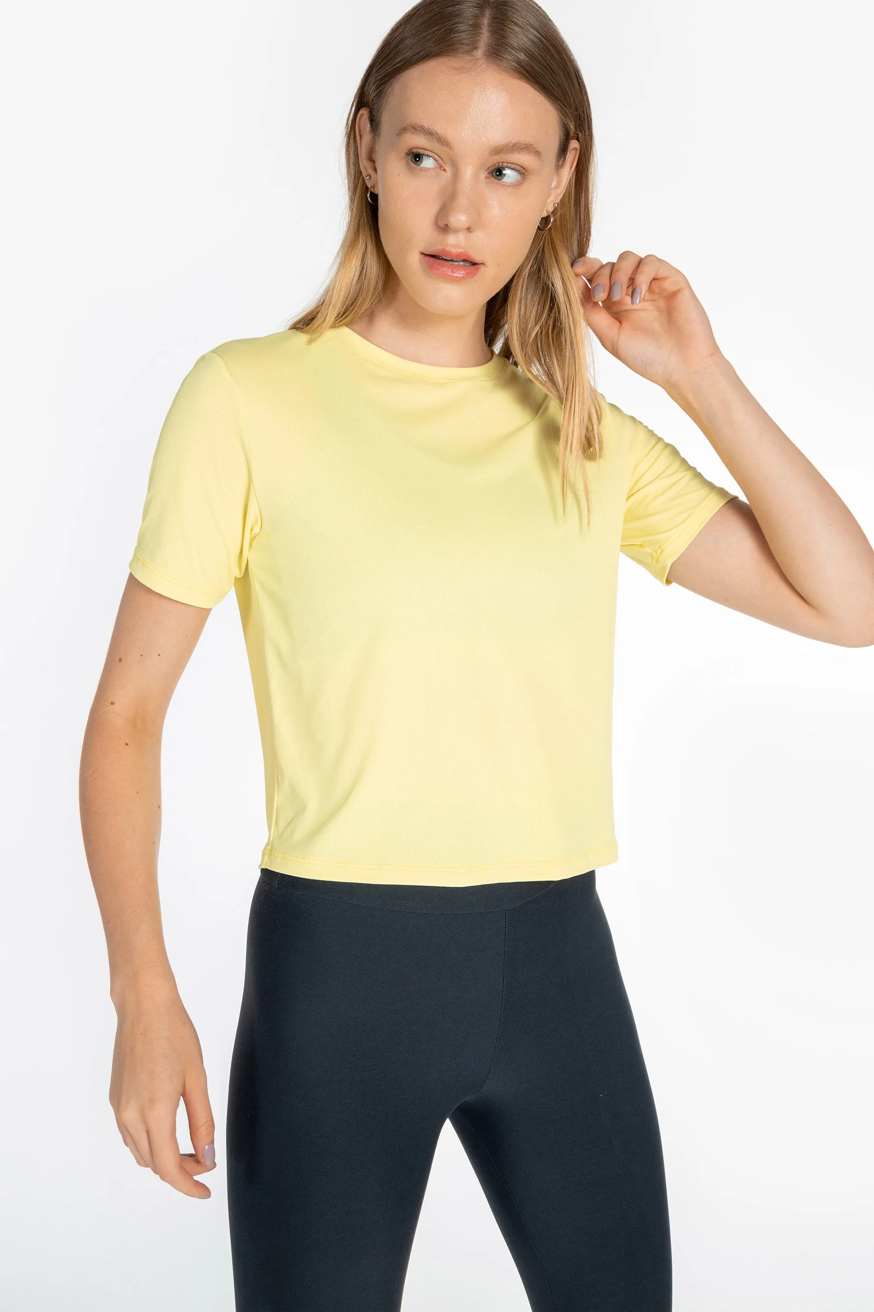 Comfy Slim Cropped T-Shirt