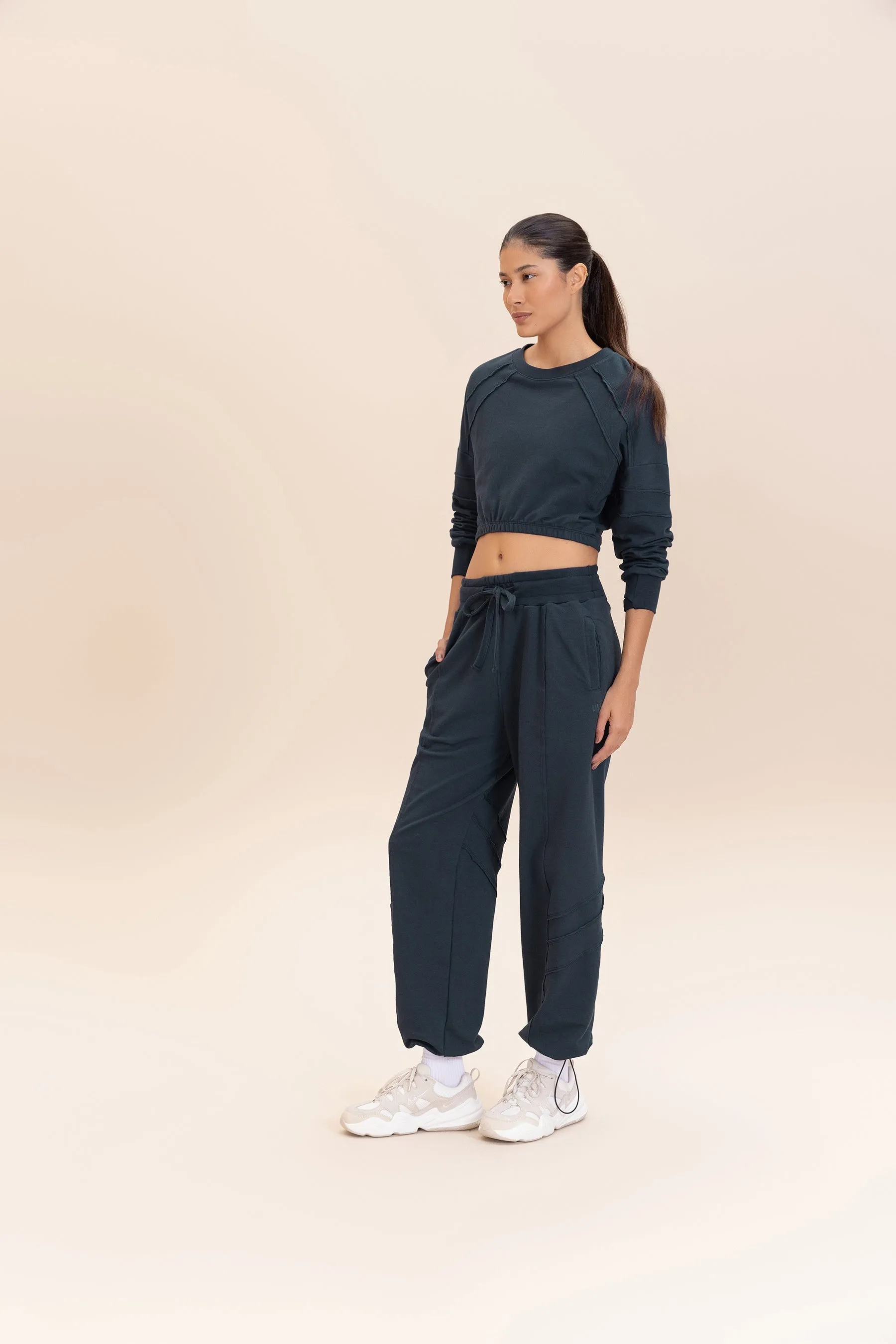 Cropped Cut Jog Sweatshirt