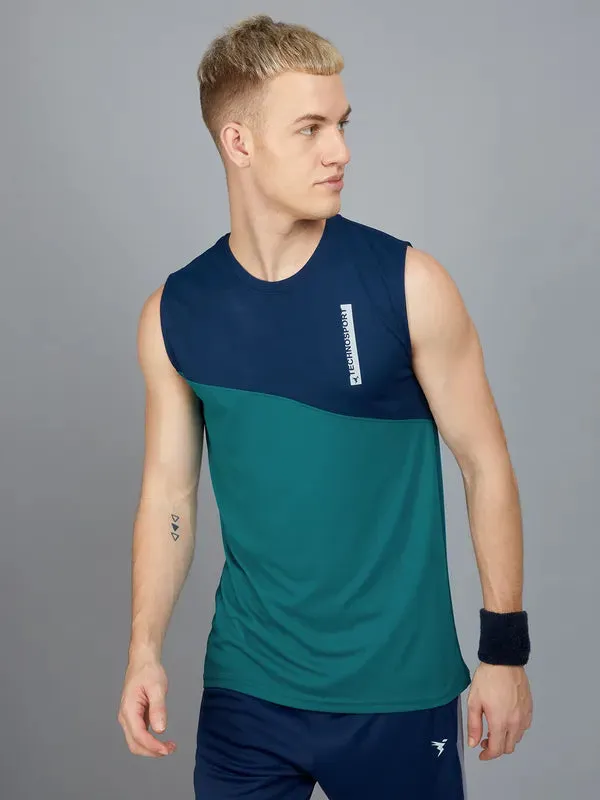 Men Colorblock Slim Fit Crew Neck Innerwear Vest with TECHNO COOL 