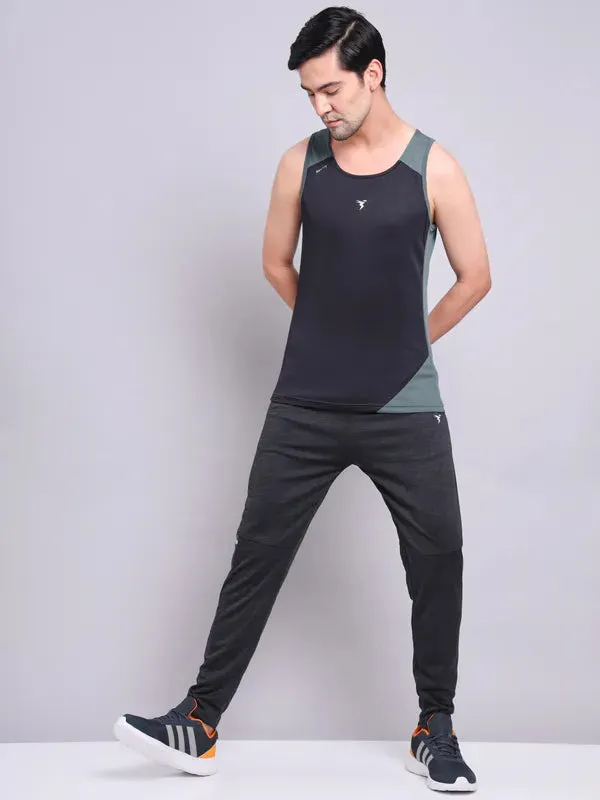 Men Colorblock Slim Fit Scoop Neck Innerwear Vest with TECHNO COOL 