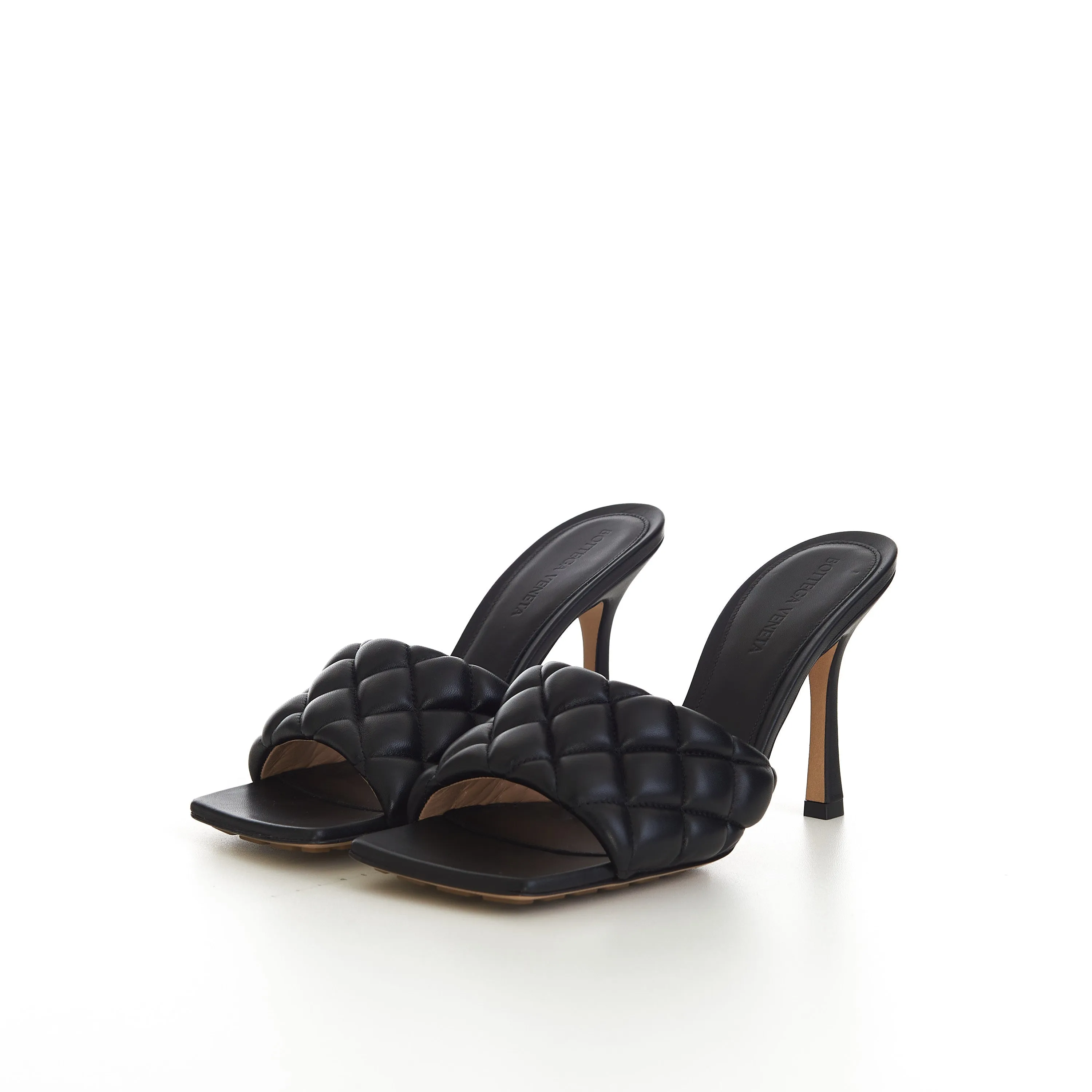 Padded Mules In Black Quilted Leather