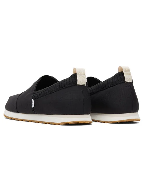 Resident Black Walking Shoes