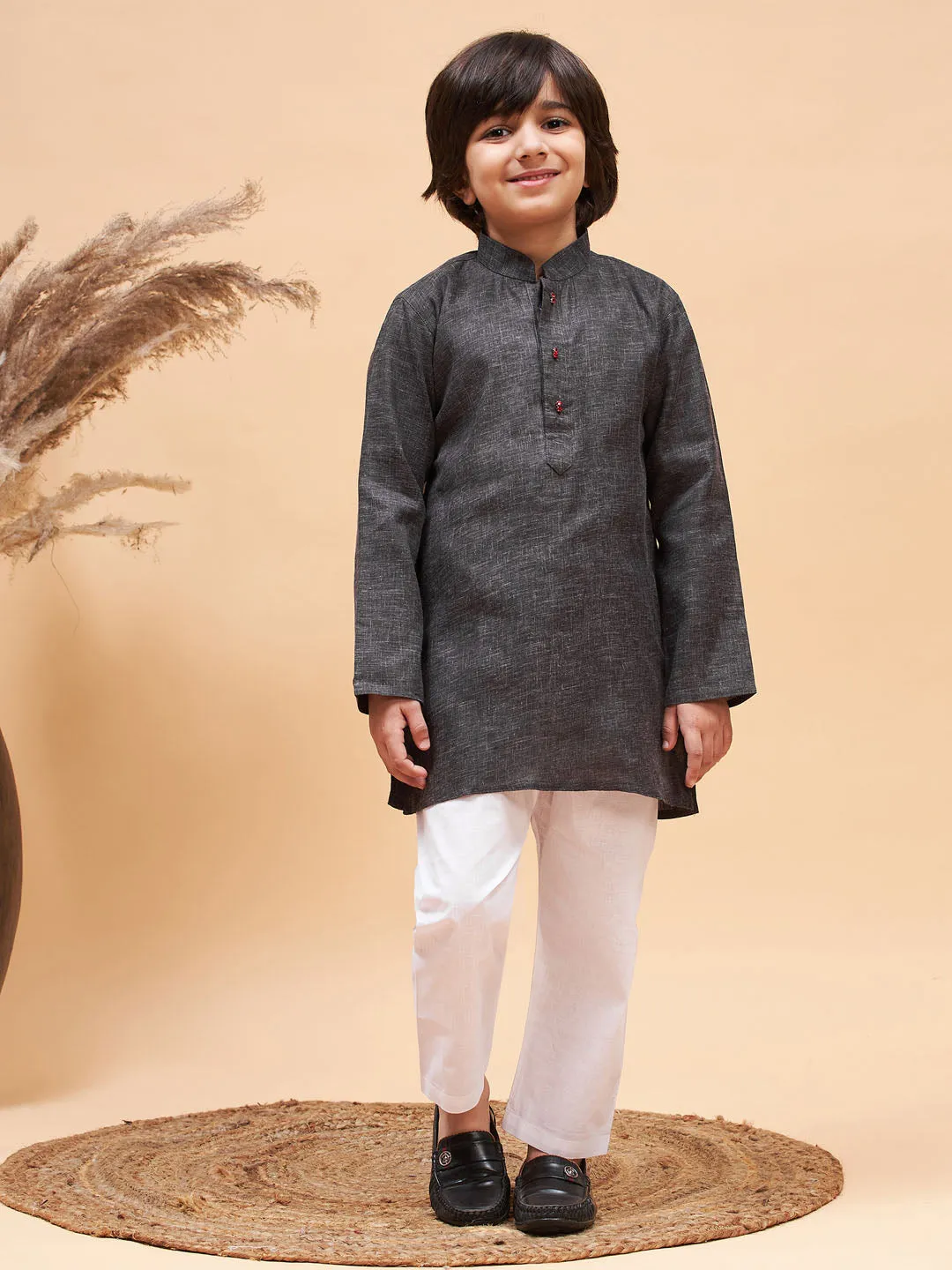 VASTRAMAY Boy's Black And White Cotton Blend Kurta Pyjama Set